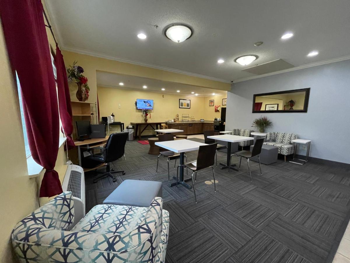 Inn Clarion - Dayton Near Wright Patterson 2*