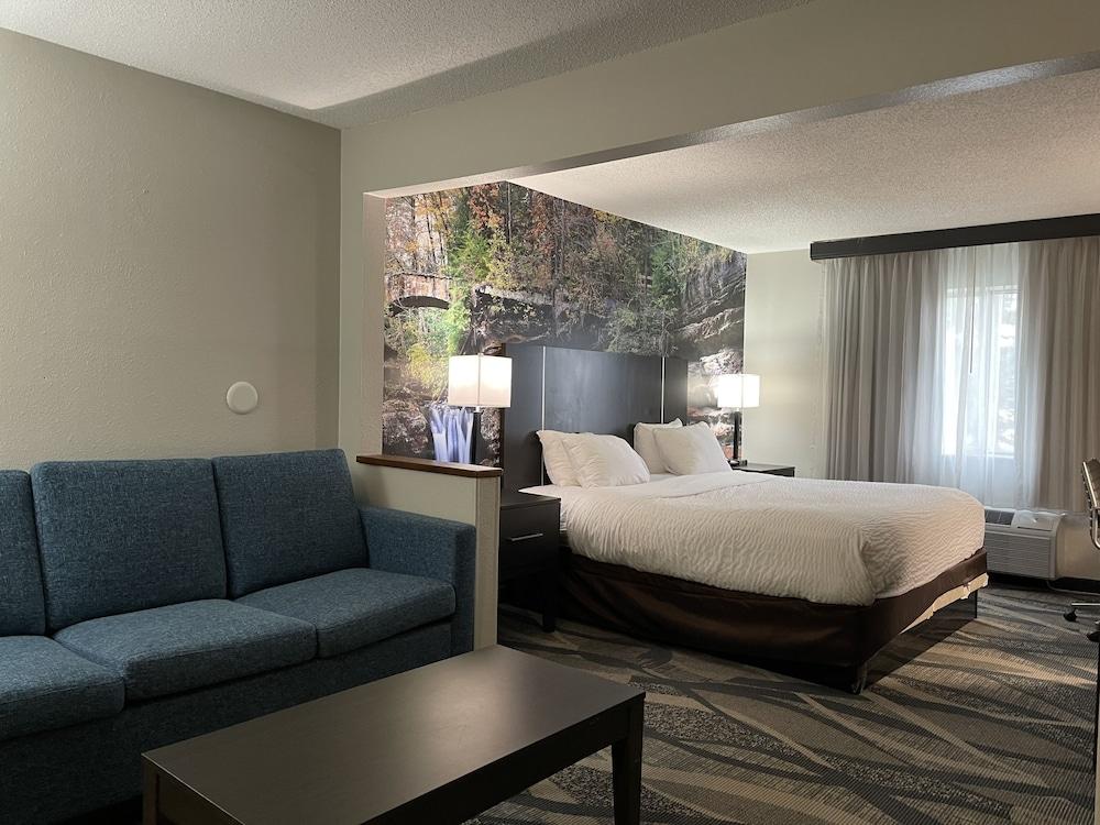 Clarion - Dayton Near Wright Patterson Inn 2*